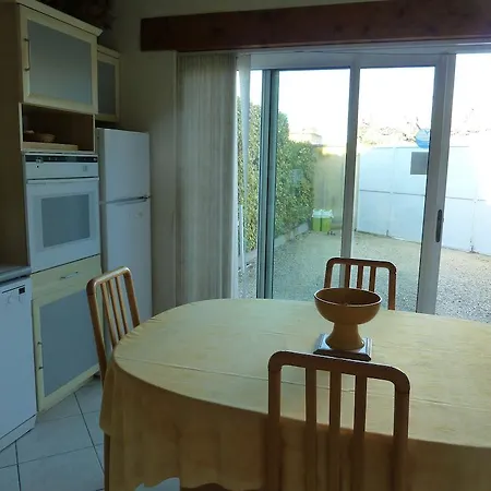 Nyaraló Le Zenith - Calme Absolu, Jardin Et Piscine En Provence *